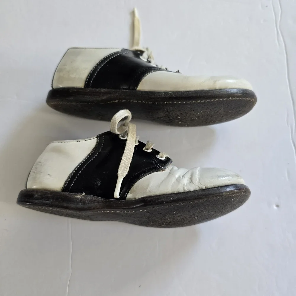Vintage 1973 Baby Saddle Shoes Black White Pro-tek-tiv Hard‎ Bottom Size 6.5